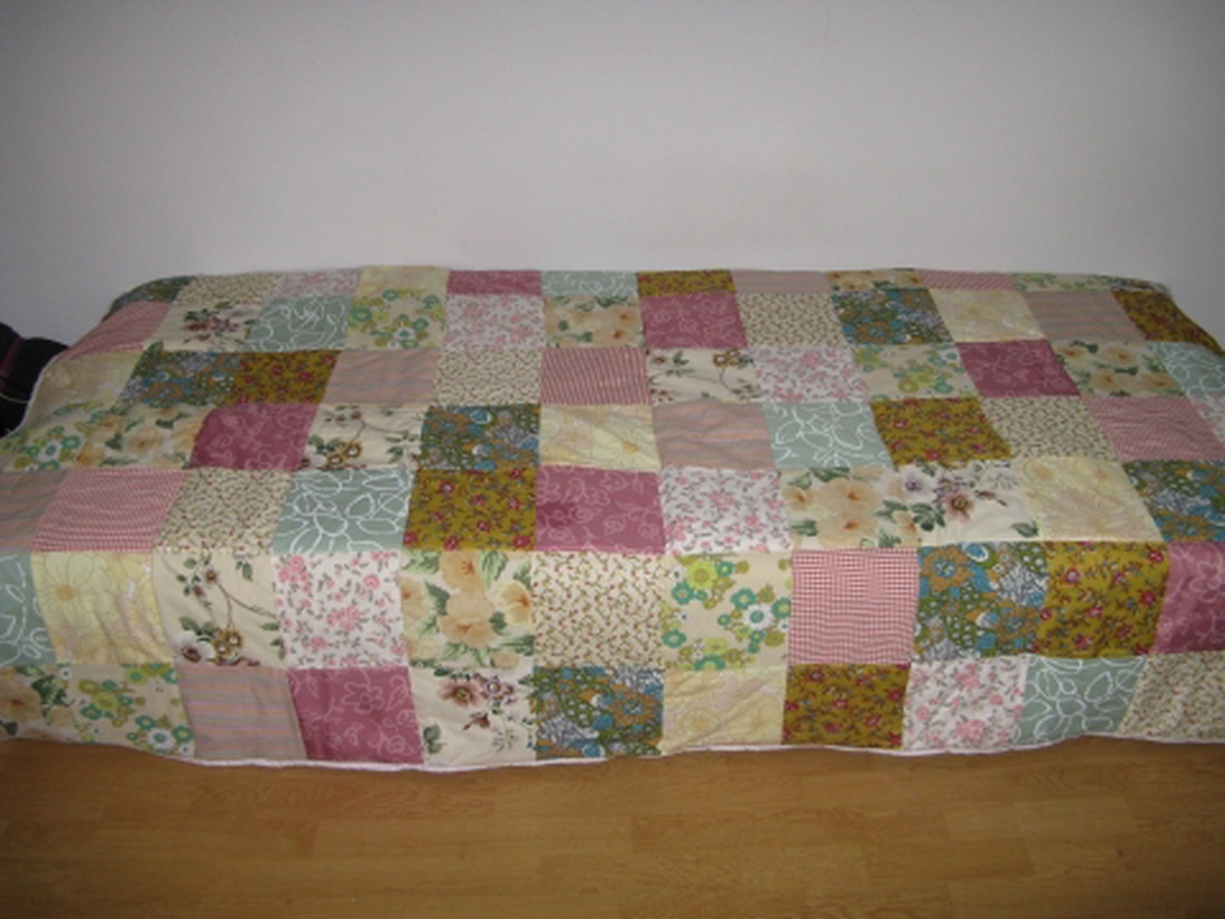 Virágos ágytakaró -  - Meska.hu