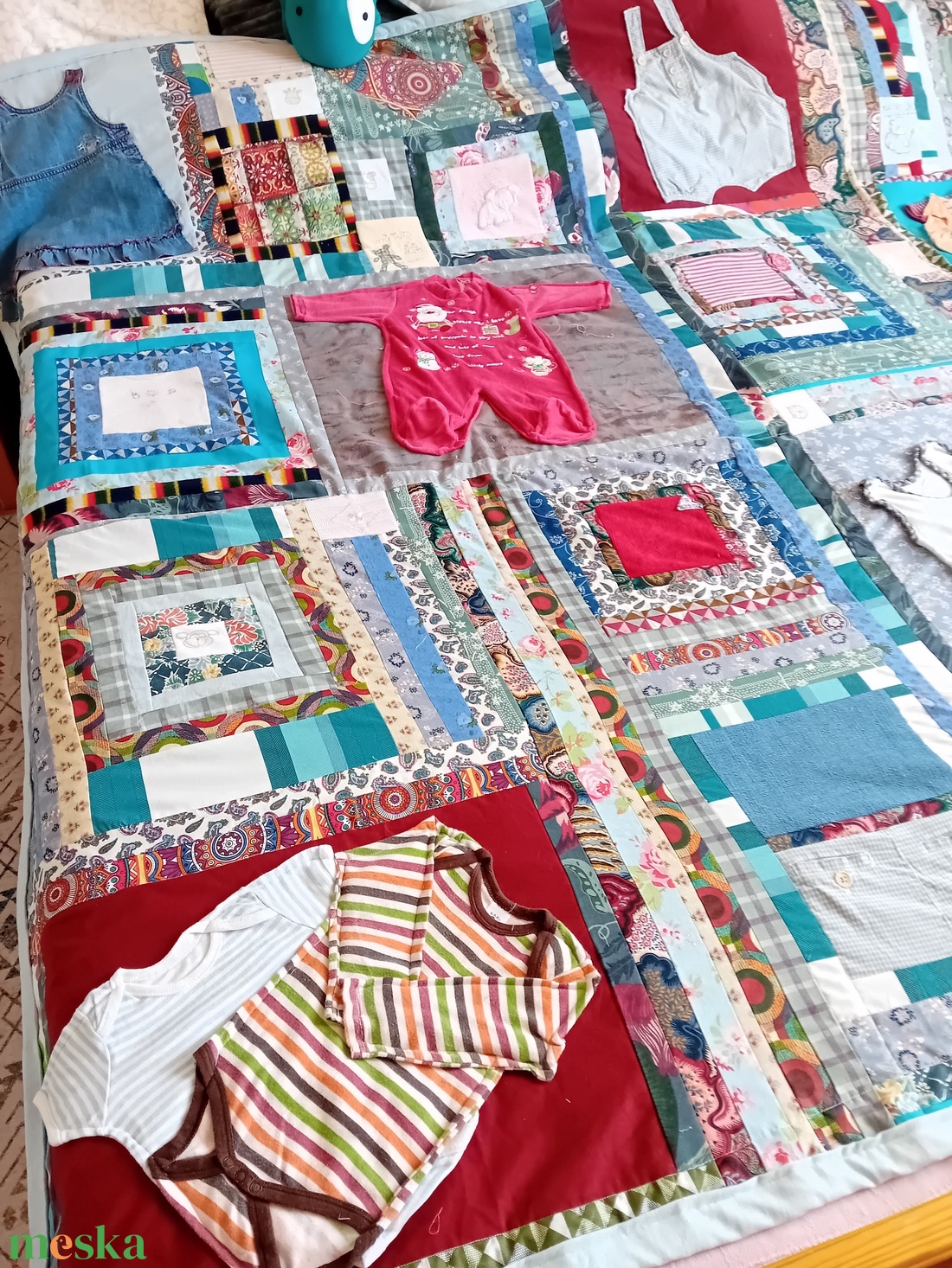 Emlék patchwork takaró - baba - mama - babaágyneműk - babatakaró, gyerek pléd - Meska.hu