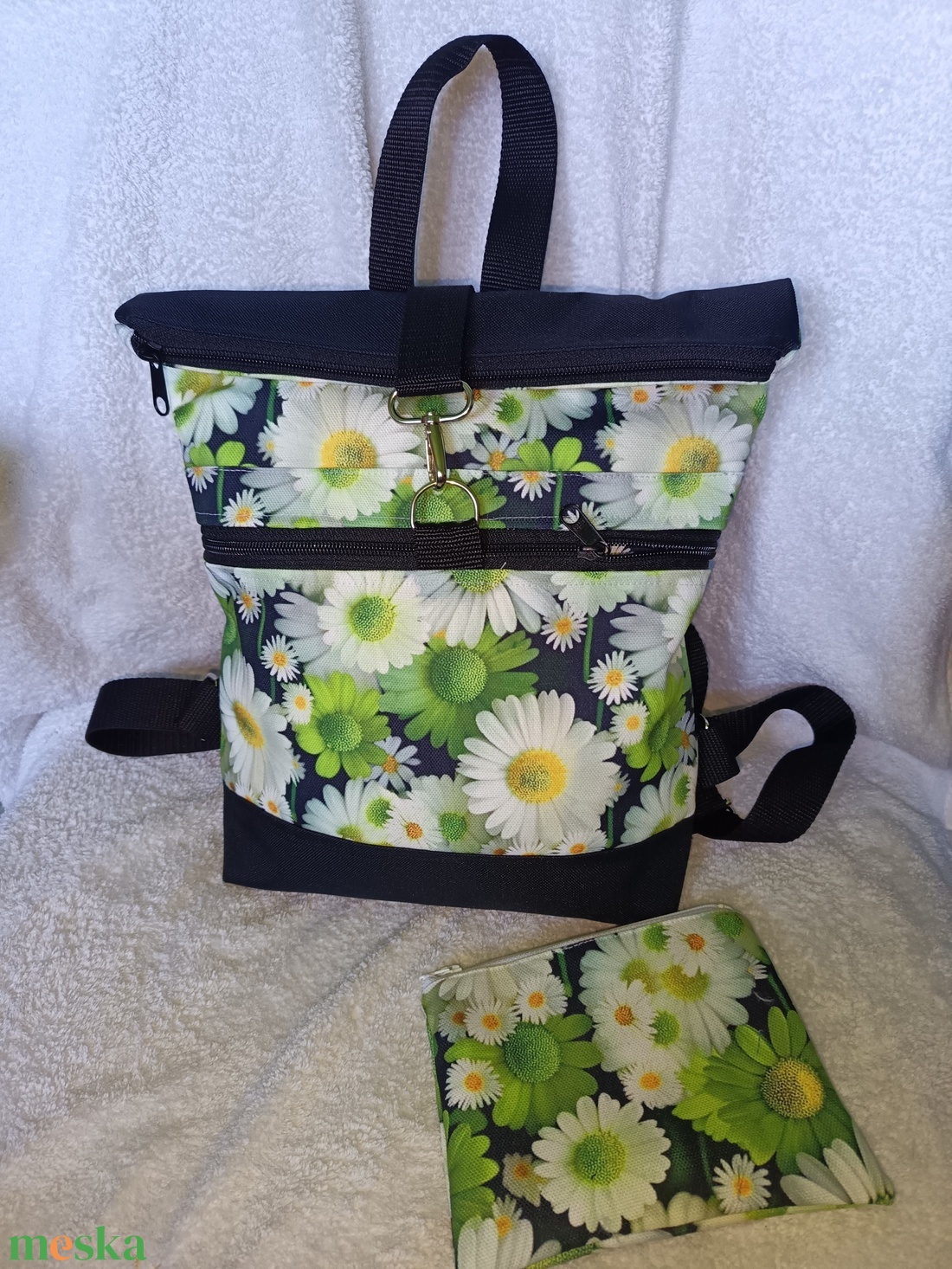 Saját készítésű egyedi erős vizlepergetős hatizsák, neszeszerrel.  - táska & tok - kézitáska & válltáska - válltáska - Meska.hu