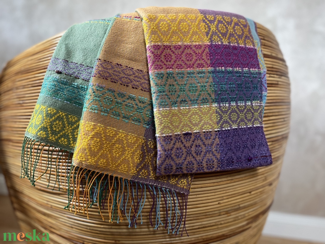 Kézzel szőtt gyapjú és selyem sál - Holi - ruha & divat - sál, sapka, kendő - sál - Meska.hu