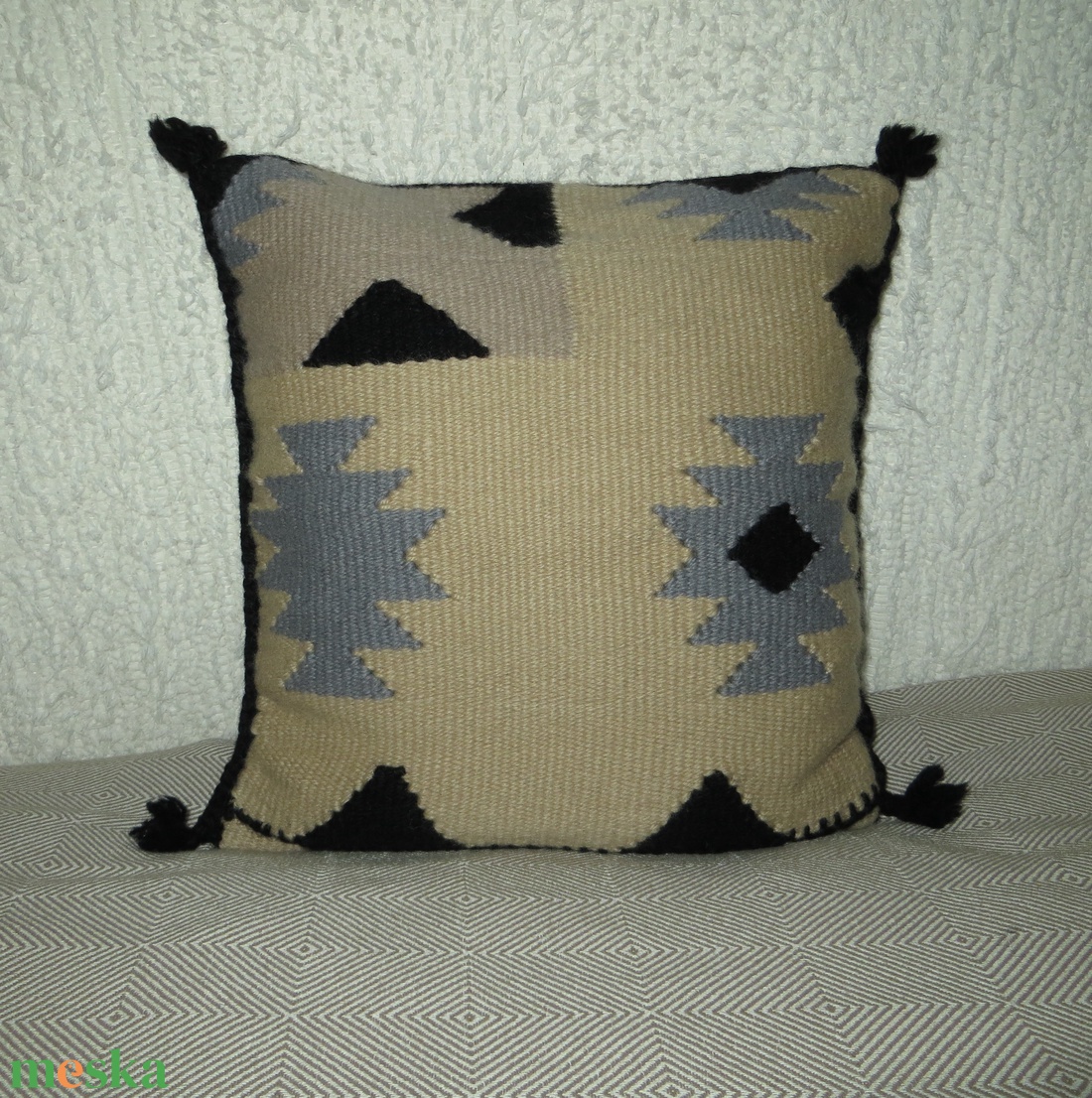 'SELYMES PASZTELL' kilim elöl-hátul szövött gyapjú díszpárnahuzat AJÁNDÉK párnával - otthon & életmód - lakástextil - párna & párnahuzat - Meska.hu 'SELYMES PASZTELL' kilim elöl-hátul szövött gyapjú díszpárnahuzat AJÁNDÉK párnával - otthon & életmód - lakástextil - párna & párnahuzat - Meska.hu