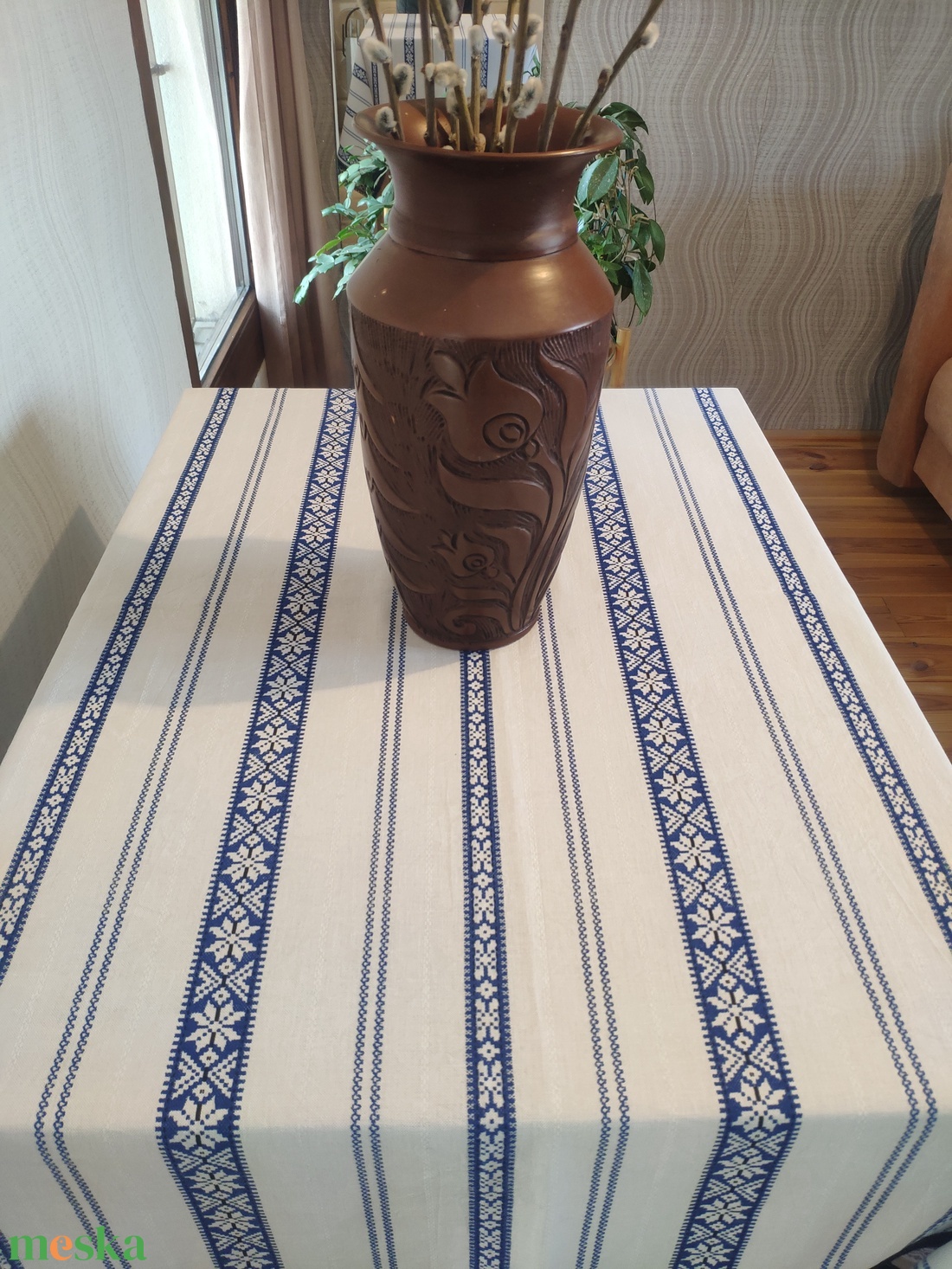 Népi mintás ünnepi terítő pamutcsipke szegéllyel - KÉK - otthon & életmód - lakástextil - abrosz, terítő - asztalfutó - Meska.hu
