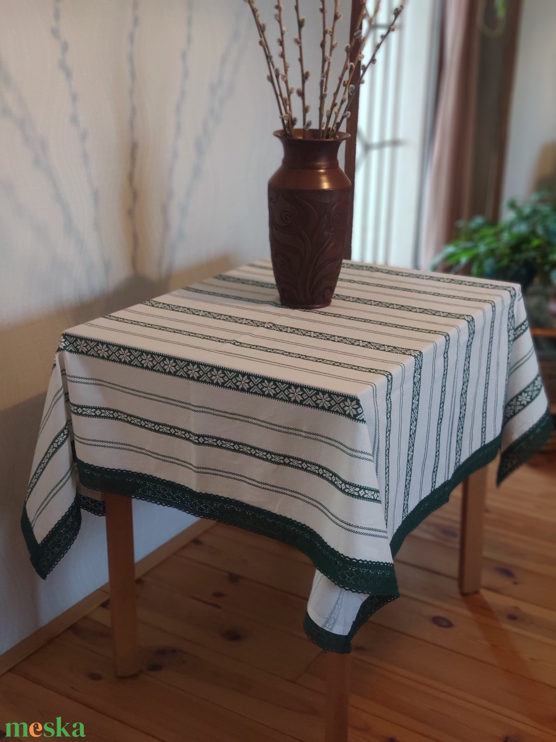 Népi mintás ünnepi terítő pamutcsipke szegéllyel - ZÖLD - otthon & életmód - lakástextil - abrosz, terítő - asztalfutó - Meska.hu