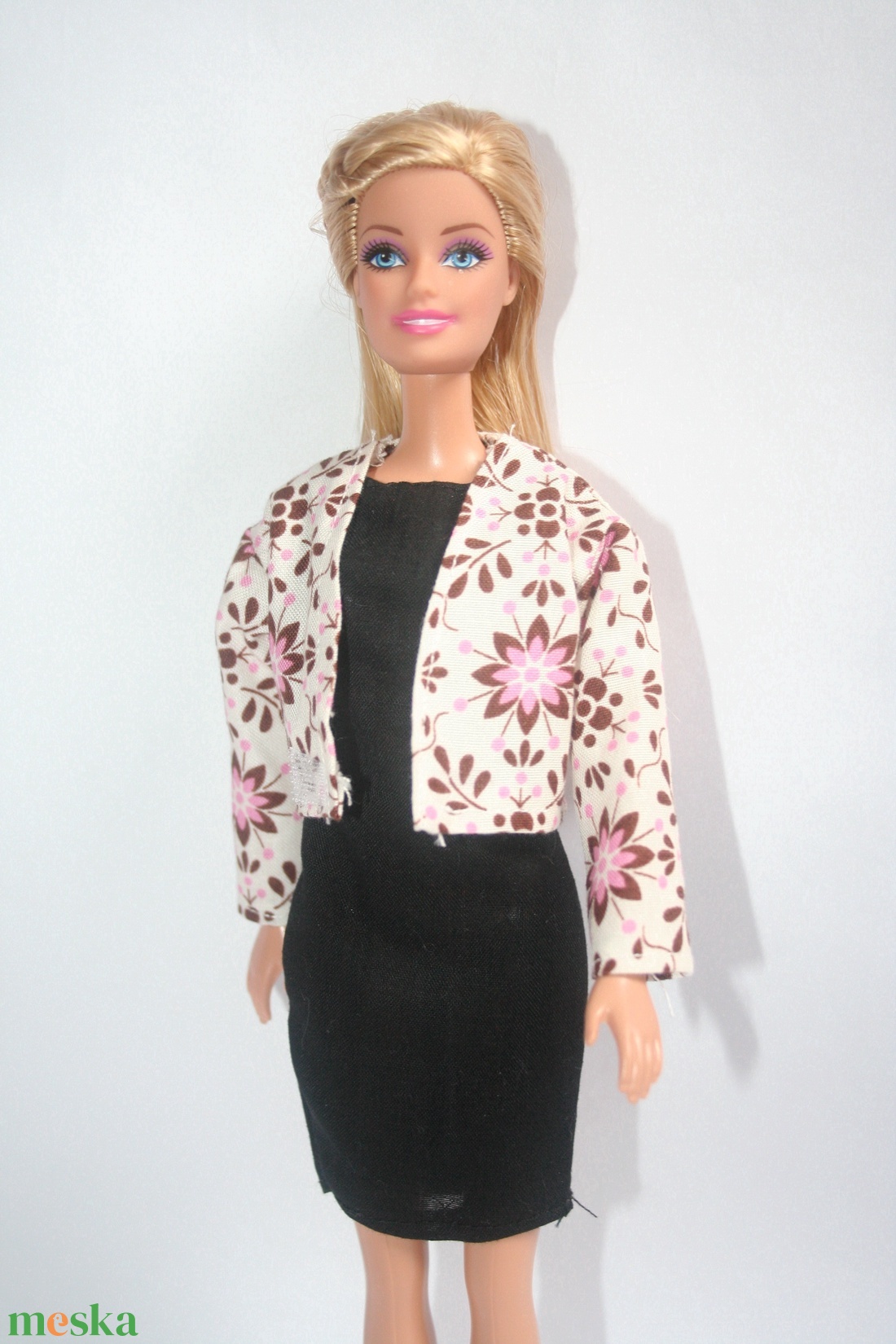 Barbie ruha készítő csomag Szűk ruha és Kiskabát - diy (csináld magad) - egységcsomag - Meska.hu Barbie ruha készítő csomag Szűk ruha és Kiskabát - diy (csináld magad) - egységcsomag - Meska.hu