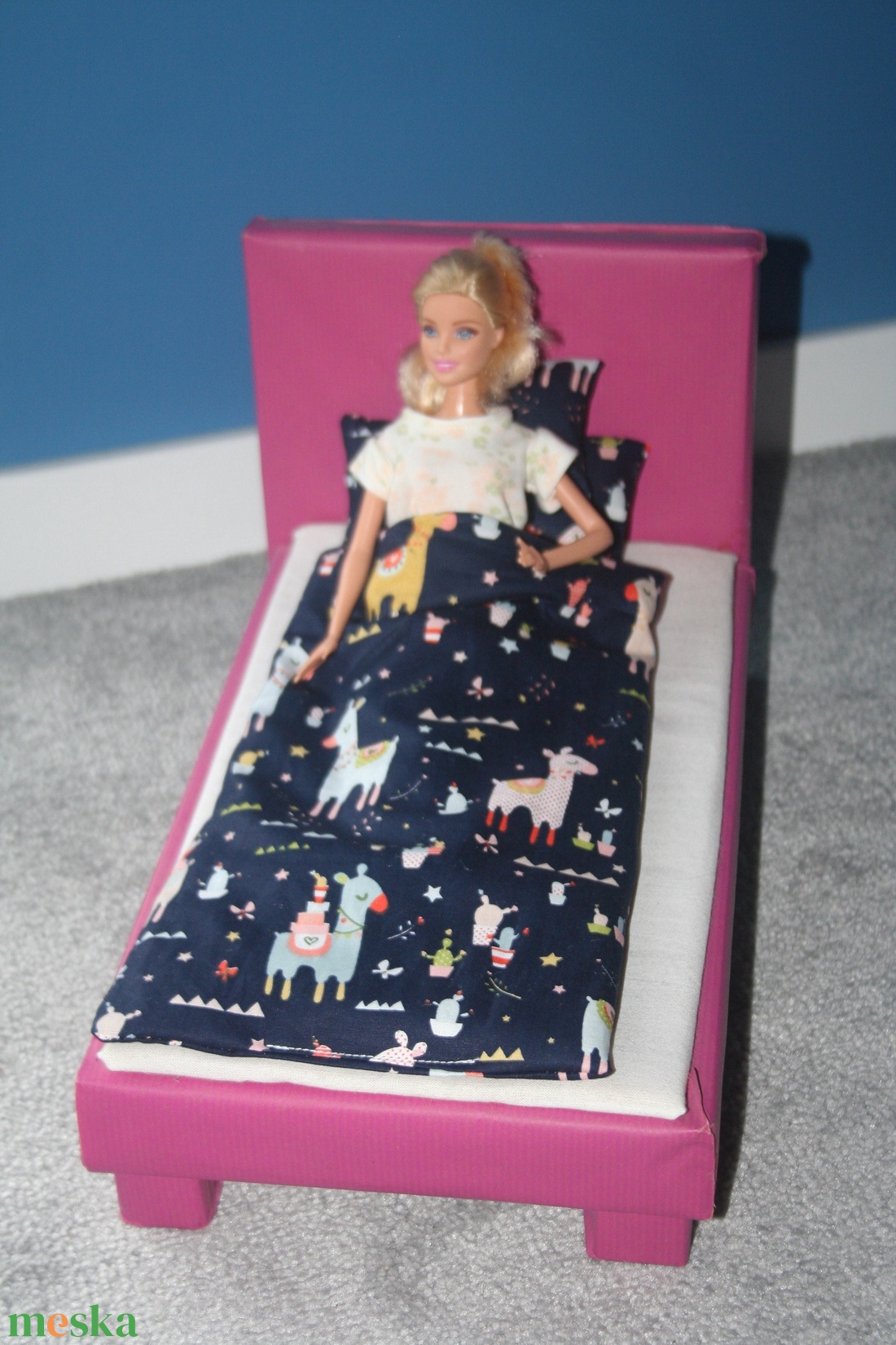 Barbie ágynemű lámás - játék & sport - baba & babaház - babaruha, babakellék - Meska.hu Barbie ágynemű lámás - játék & sport - baba & babaház - babaruha, babakellék - Meska.hu