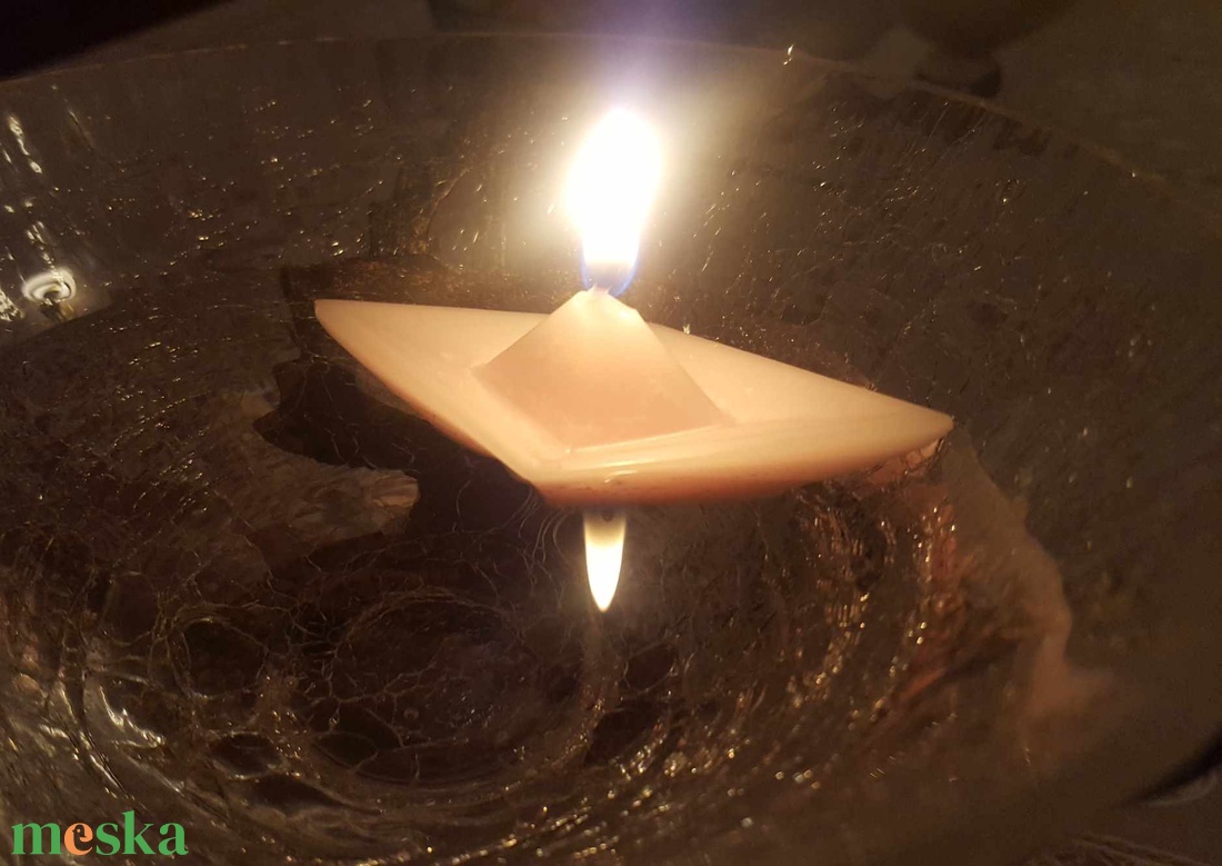 Papírhajó normál és úszógyertya egyben - otthon & életmód - gyertya, illat, aroma - gyertya - Meska.hu Papírhajó normál és úszógyertya egyben - otthon & életmód - gyertya, illat, aroma - gyertya - Meska.hu