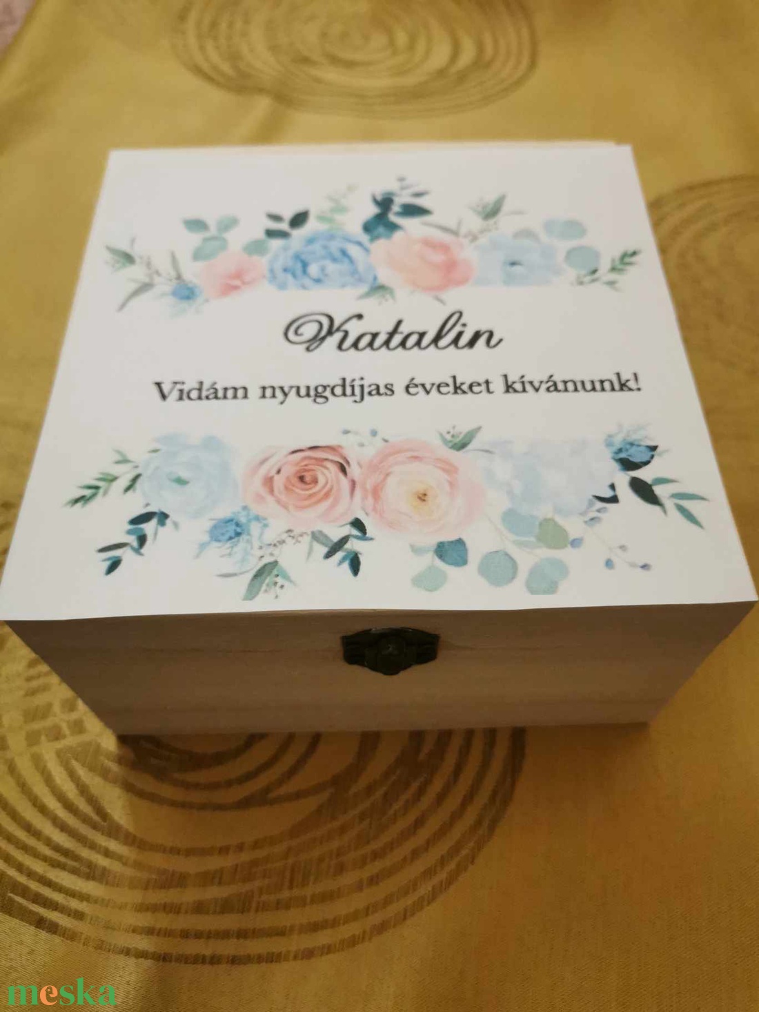 Emlékőrző nyugdíjba vonulás alkalmára, a nyugdíjas évek nélkülözhetetlen kellékei - otthon & életmód - dekoráció - dísztárgy - Meska.hu