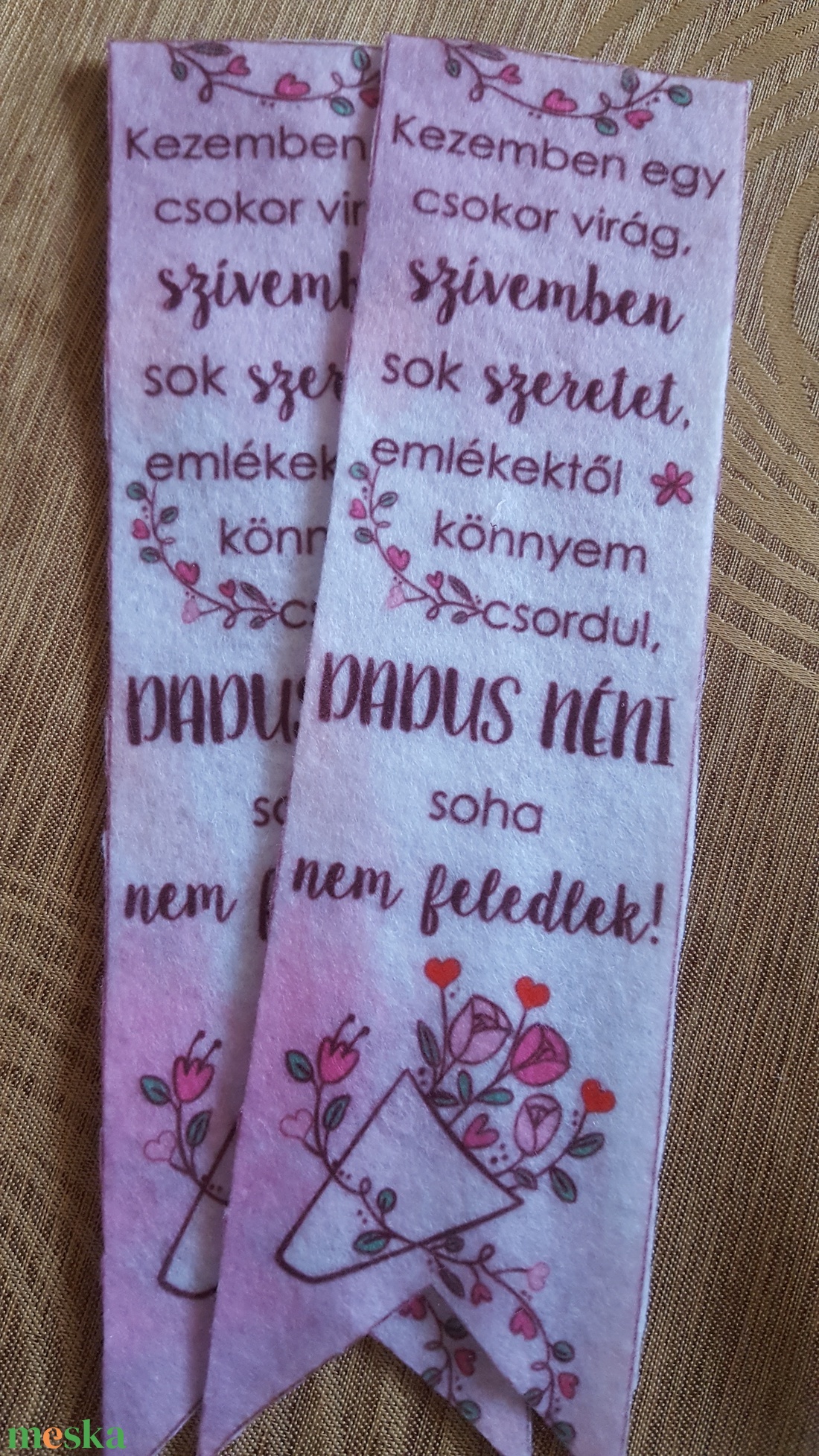 Dadus néninek könyvjelző - könyv & zene - könyvjelző - Meska.hu Dadus néninek könyvjelző - könyv & zene - könyvjelző - Meska.hu