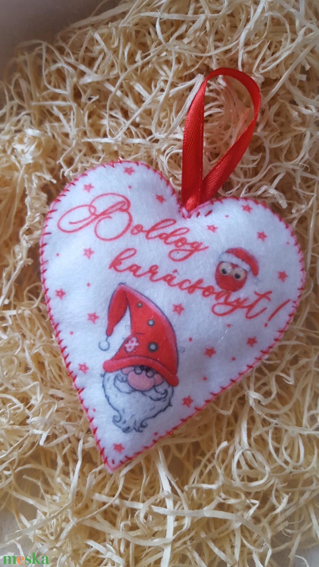 Szív alakú manó dísz barkácsfilcből - otthon & életmód - dekoráció - dísztárgy - Meska.hu Szív alakú manó dísz barkácsfilcből - otthon & életmód - dekoráció - dísztárgy - Meska.hu