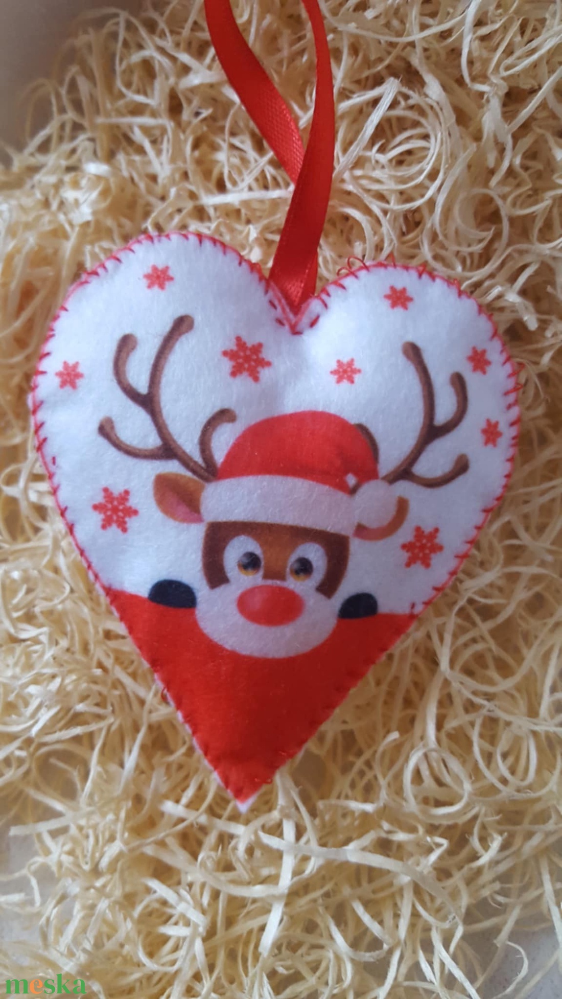 Szív alakú Rudolf dísz barkácsfilcből - otthon & életmód - dekoráció - dísztárgy - Meska.hu