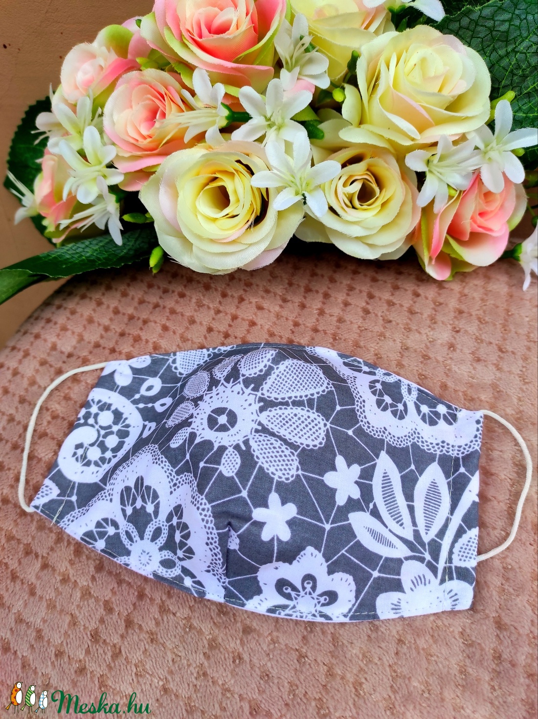 Szürke vintage virágos textil maszk - - Meska.hu Szürke vintage virágos textil maszk - - Meska.hu