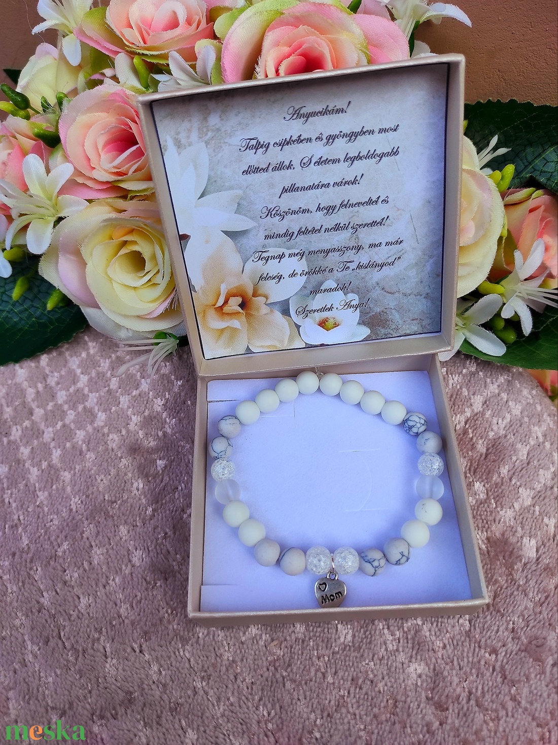 Szülőkösztöntő ásvány karkötő Mom feliratos - esküvő - emlék & ajándék - szülőköszöntő ajándék - Meska.hu Szülőkösztöntő ásvány karkötő Mom feliratos - esküvő - emlék & ajándék - szülőköszöntő ajándék - Meska.hu