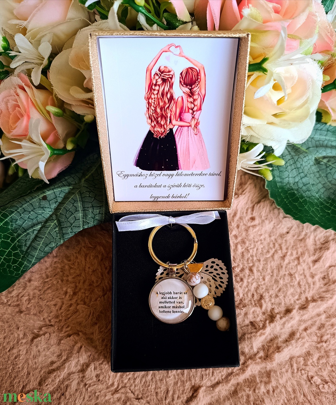 Ajándék barátnőnek barátság kulcstartó fehér - táska & tok - kulcstartó & táskadísz - kulcstartó - Meska.hu