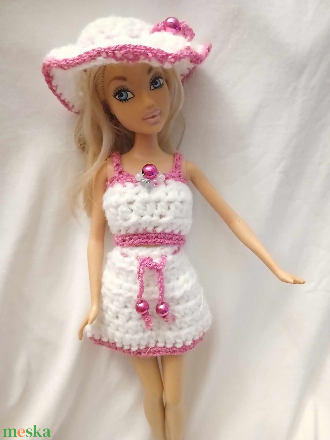 Horgolt fehér-rózsaszín ruha kalappal Barbie babára (101). Új. - játék & sport - baba & babaház - barbie ruhák - Meska.hu Horgolt fehér-rózsaszín ruha kalappal Barbie babára (101). Új. - játék & sport - baba & babaház - barbie ruhák - Meska.hu
