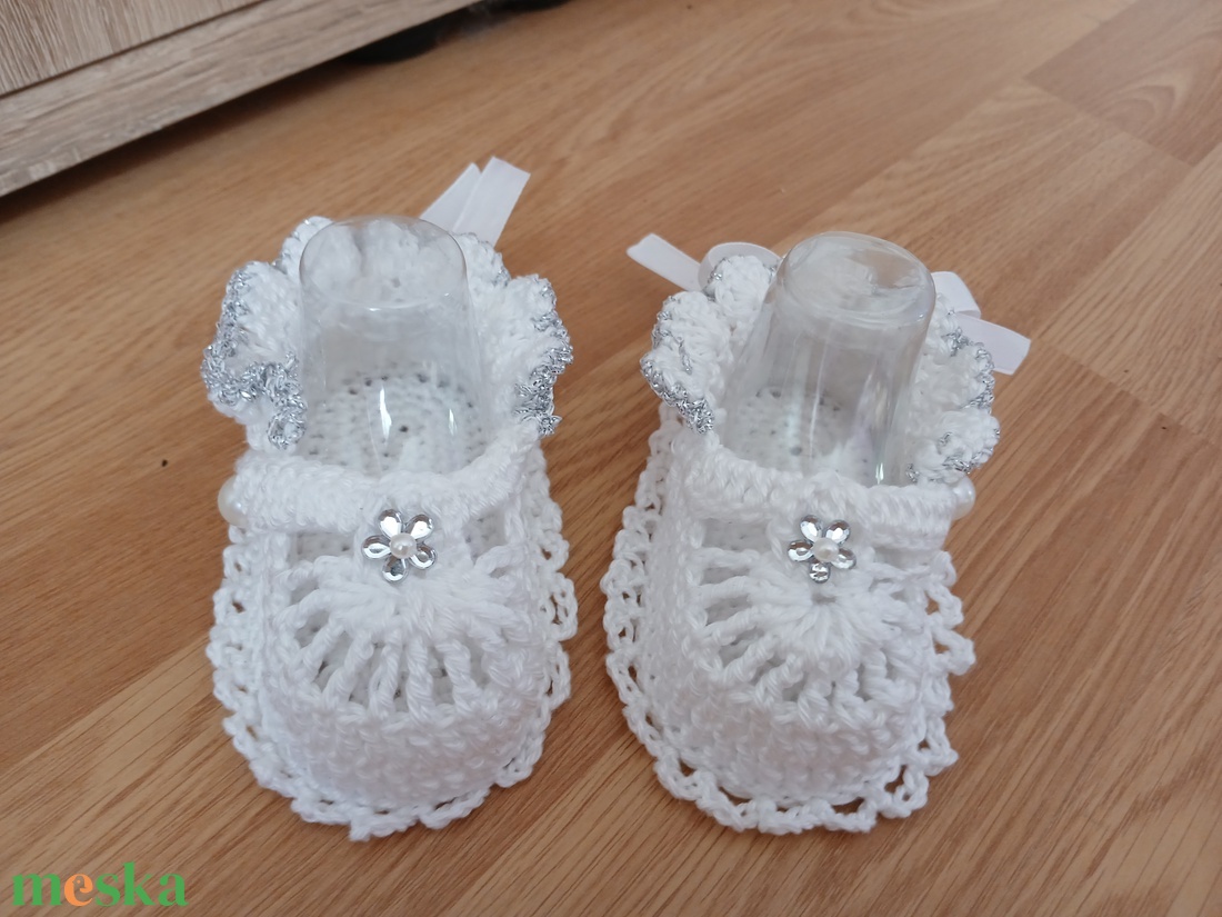 Horgolt bébi cipő, babacipő keresztelőre. (5.) - ruha & divat - babaruha & gyerekruha - babacipő - Meska.hu Horgolt bébi cipő, babacipő keresztelőre. (5.) - ruha & divat - babaruha & gyerekruha - babacipő - Meska.hu