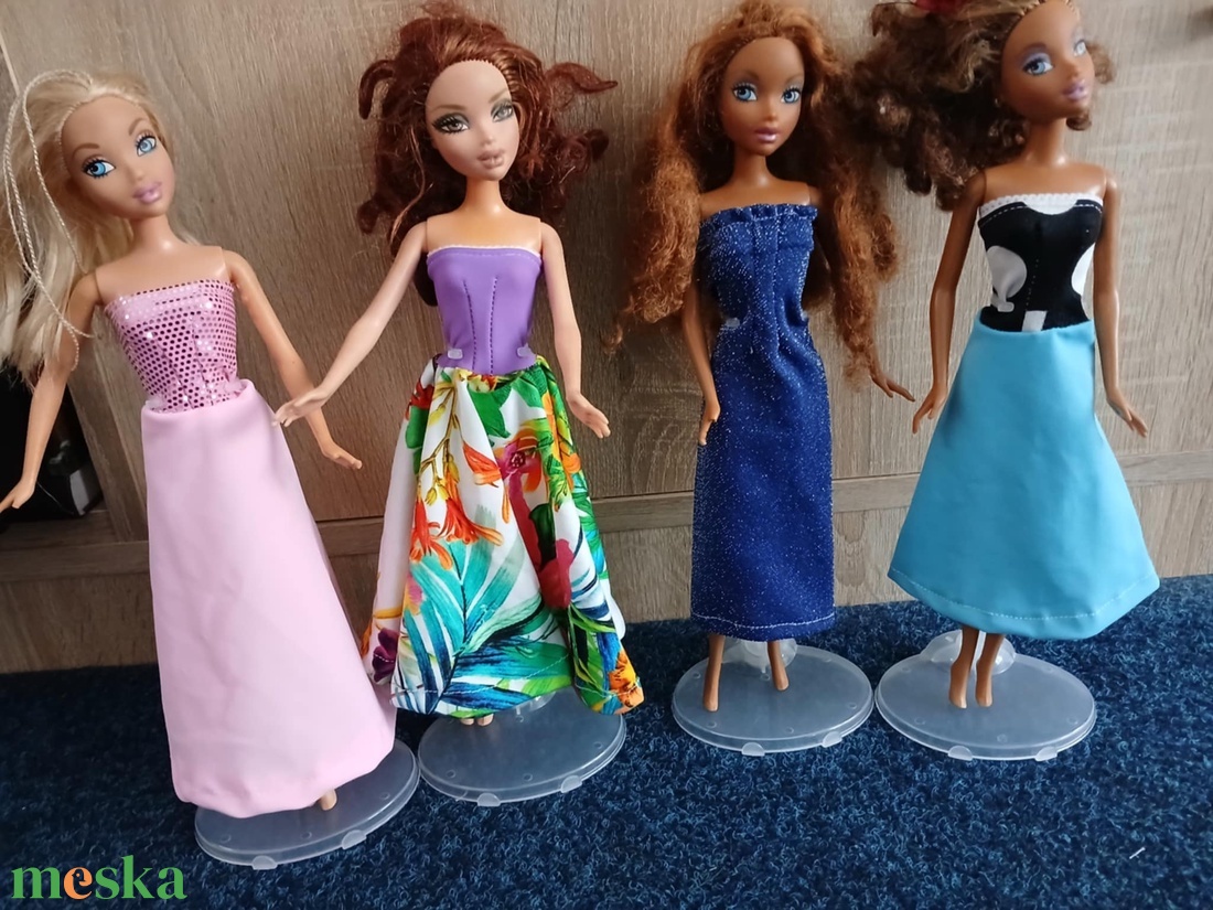 Barbie típusú babára babaruha csomag. Új! (25) - játék & sport - baba & babaház - babaruha, babakellék - Meska.hu Barbie típusú babára babaruha csomag. Új! (25) - játék & sport - baba & babaház - babaruha, babakellék - Meska.hu