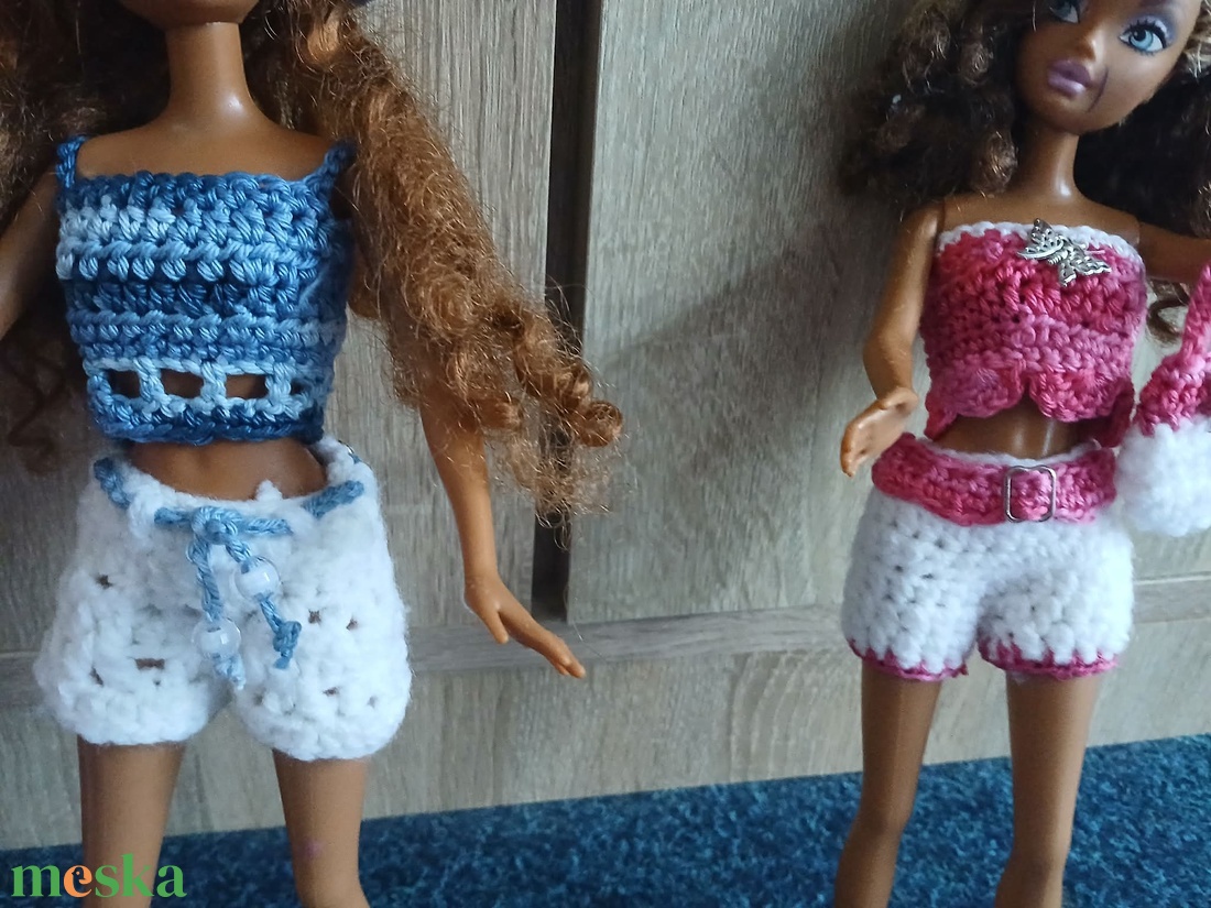 Barbie típusú babára horgolt babaruhák Új! - játék & sport - baba & babaház - barbie ruhák - Meska.hu