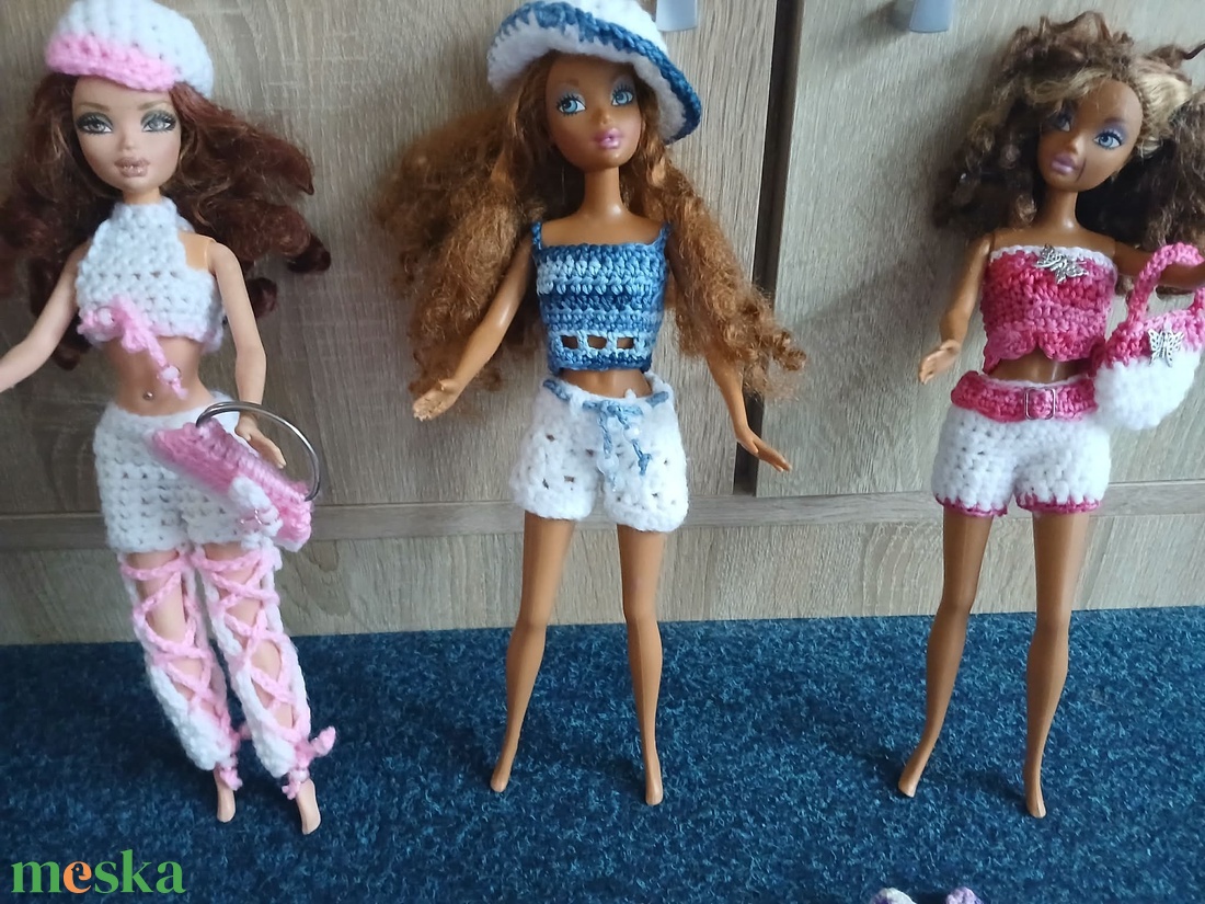 Barbie típusú babára horgolt babaruhák Új! - játék & sport - baba & babaház - barbie ruhák - Meska.hu