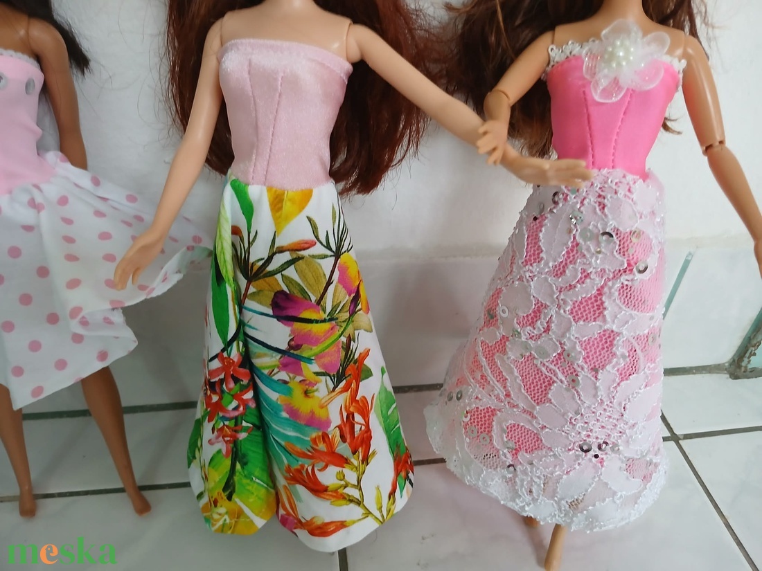 4 db gyönyörű Barbie ruha. (8.) - játék & sport - baba & babaház - barbie ruhák - Meska.hu