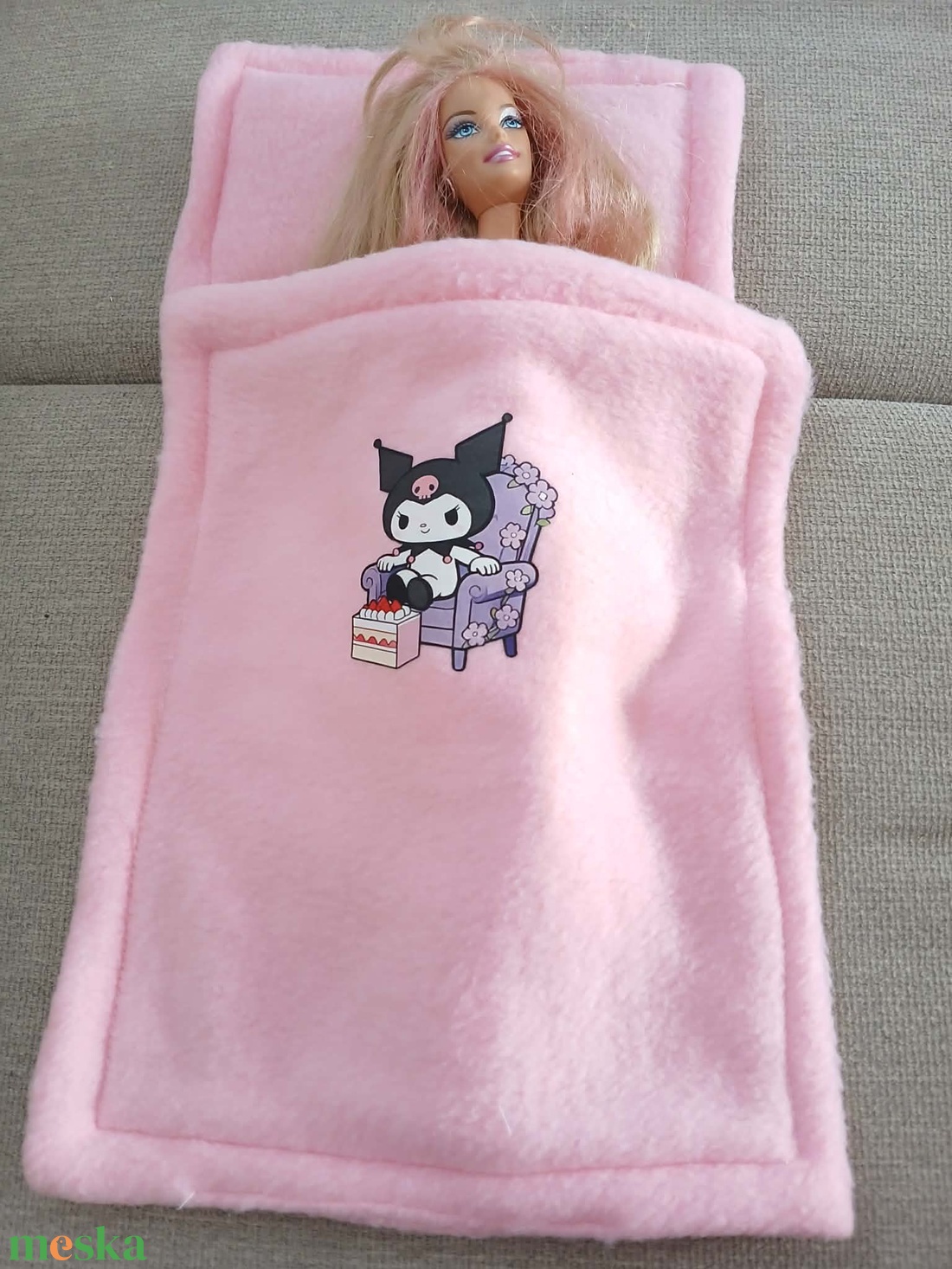 Barbie babának takaró és párna. Plüss. - játék & sport - baba & babaház - barbie ruhák - Meska.hu