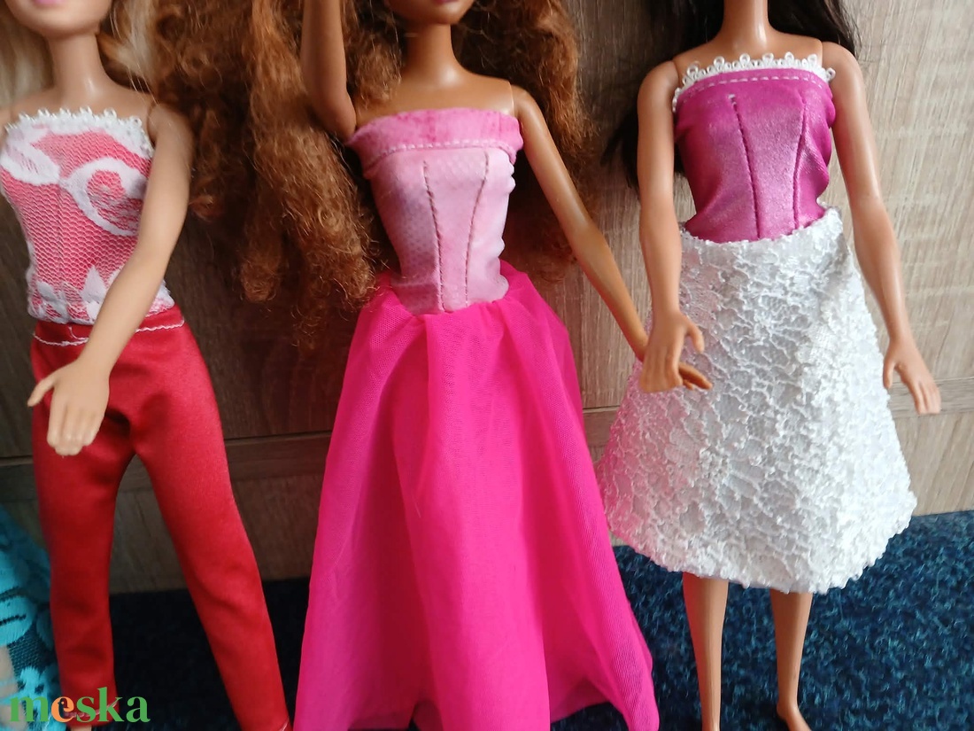 4 darabos kézműves Barbie ruha csomag � Egyedi, kézzel készített babaruha szett (1.) - játék & sport - baba & babaház - barbie ruhák - Meska.hu