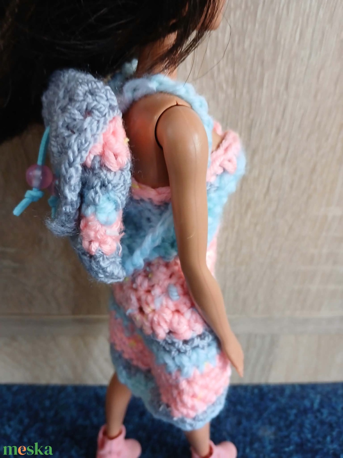Horgolt Barbie ruha hátizsákkal.  - játék & sport - baba & babaház - barbie ruhák - Meska.hu