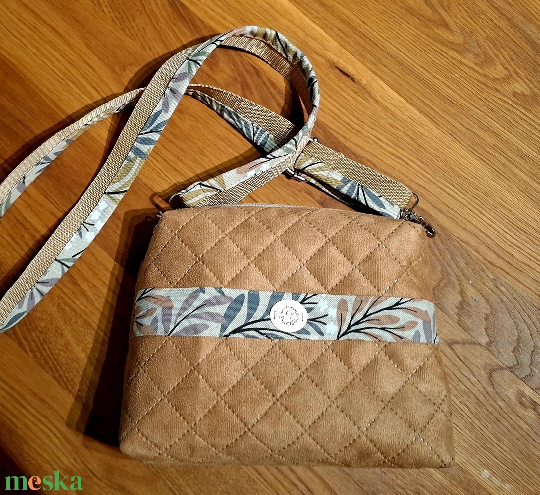 Oldaltáska - táska & tok - kézitáska & válltáska - vállon átvethető táska - Meska.hu