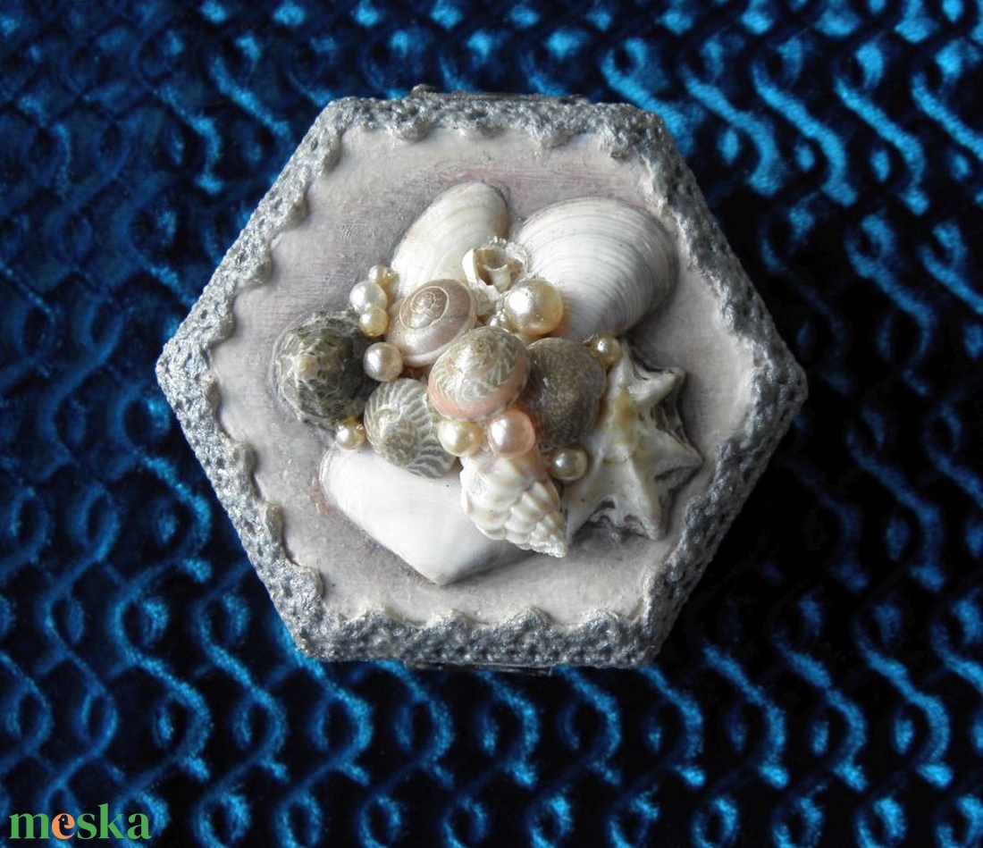 Csigás ékszerdobozka - ékszer - ékszertartó - ékszerdoboz - Meska.hu Csigás ékszerdobozka - ékszer - ékszertartó - ékszerdoboz - Meska.hu