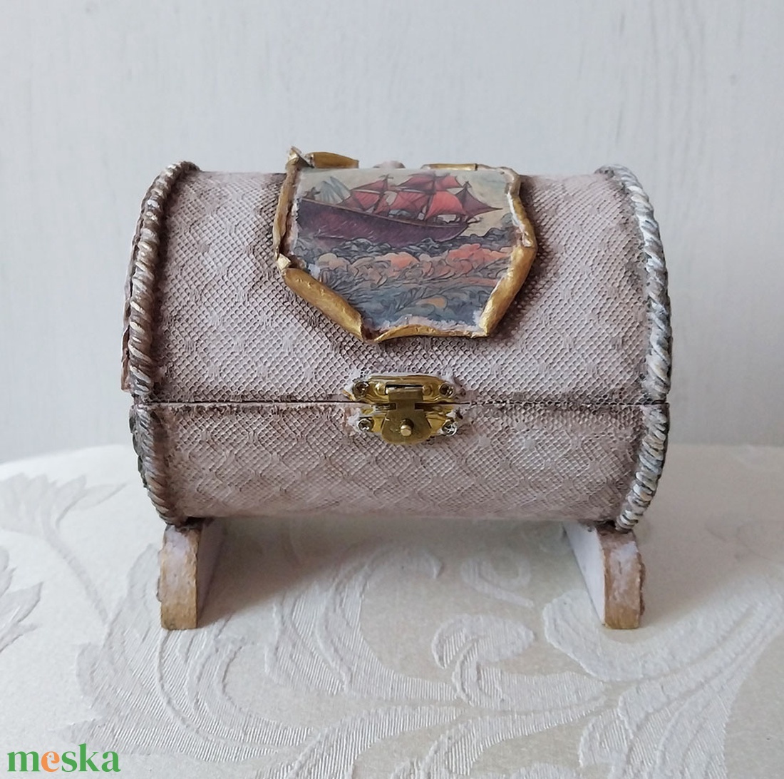 Tengerész ládika - ékszer - ékszertartó - ékszerdoboz - Meska.hu Tengerész ládika - ékszer - ékszertartó - ékszerdoboz - Meska.hu
