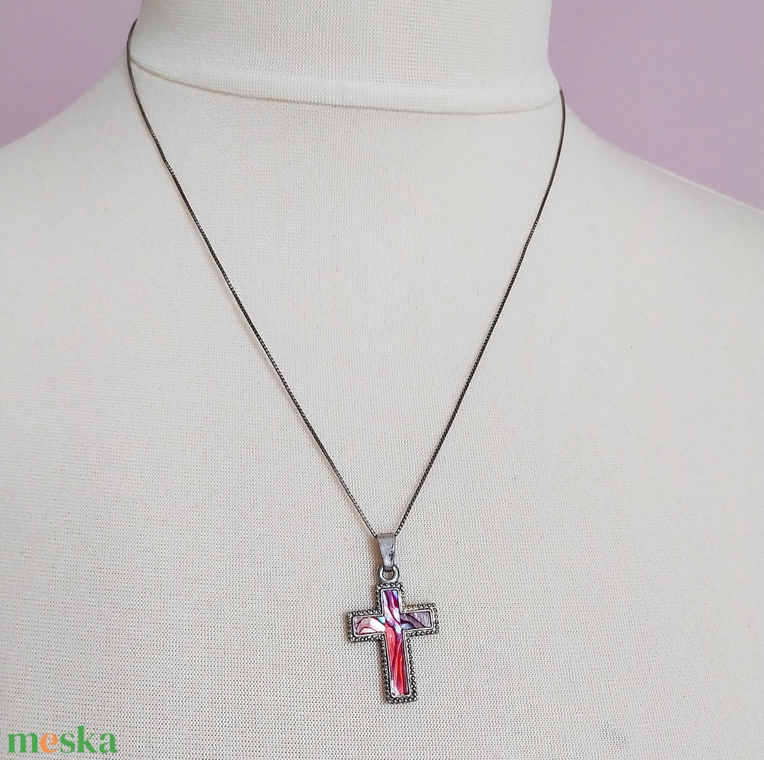 Gyöngyház keresztes vintage fém nyaklánc - ékszer - nyaklánc - medálos nyaklánc - Meska.hu Gyöngyház keresztes vintage fém nyaklánc - ékszer - nyaklánc - medálos nyaklánc - Meska.hu