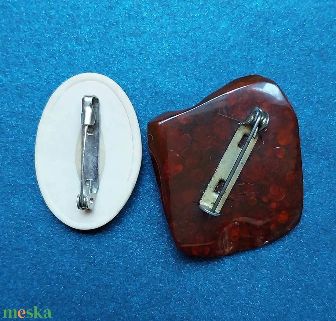 2 db retró bross - ékszer - kitűző és bross - kitűző - Meska.hu 2 db retró bross - ékszer - kitűző és bross - kitűző - Meska.hu