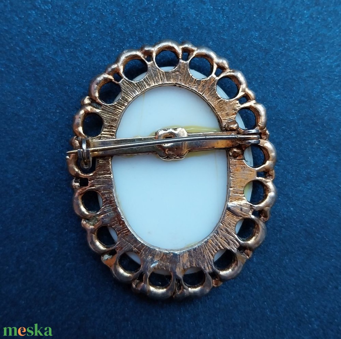Retró Jézus bross - ékszer - kitűző és bross - kitűző - Meska.hu Retró Jézus bross - ékszer - kitűző és bross - kitűző - Meska.hu