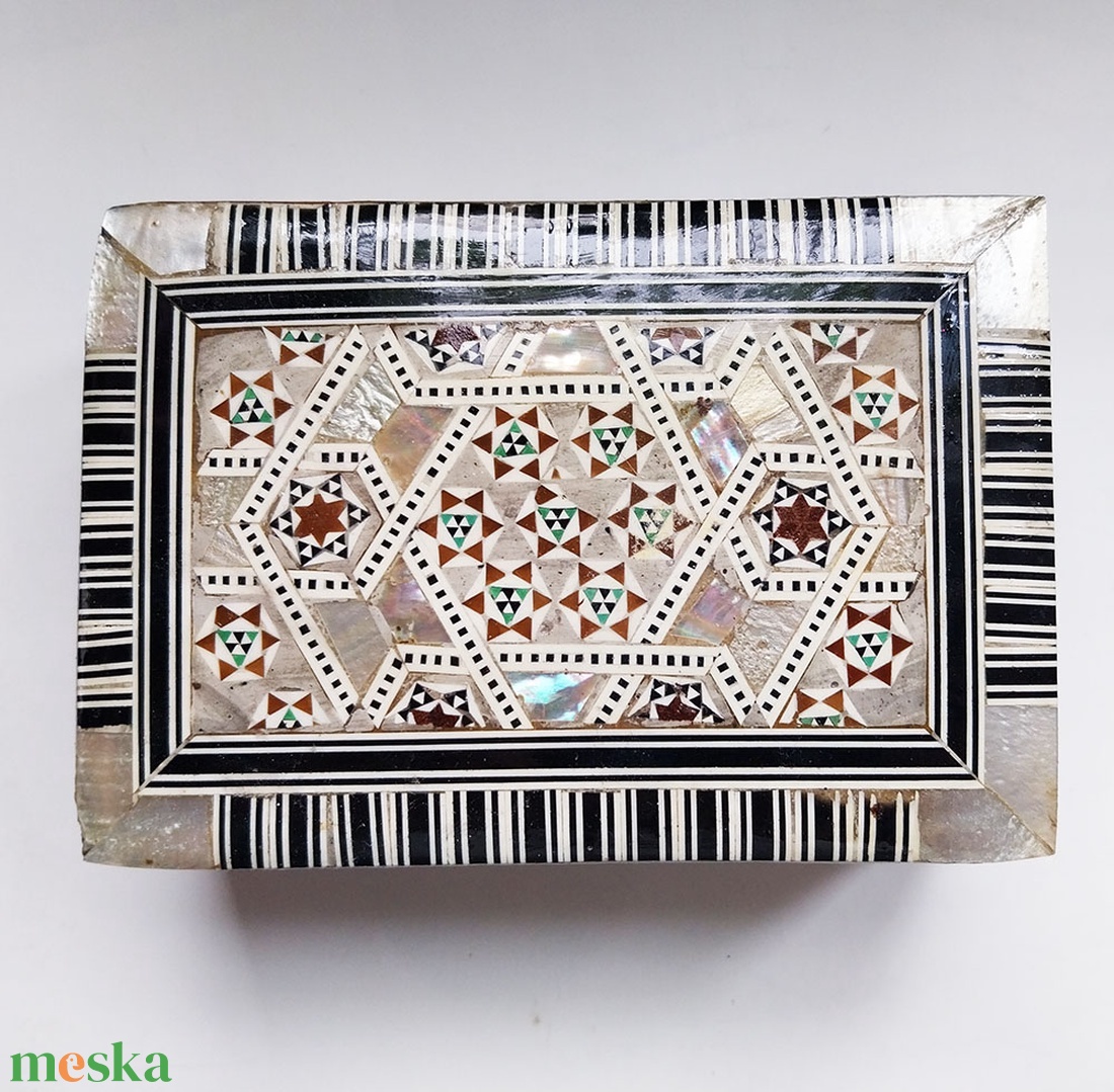 Gyöngyház berakásos ékszerdoboz - ékszer - ékszertartó - ékszerdoboz - Meska.hu