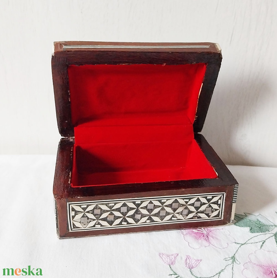 Gyöngyház berakásos ékszerdoboz - ékszer - ékszertartó - ékszerdoboz - Meska.hu