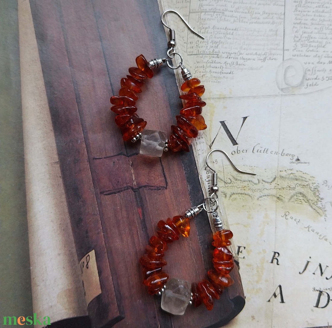 Kandiscukor - ásványgyöngyös fülbevaló - ékszer - fülbevaló - lógó fülbevaló - Meska.hu