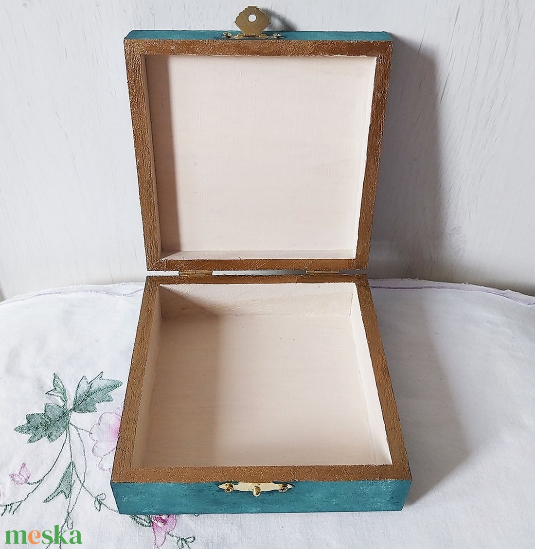 Korall Úrnő - díszdoboz - ékszer - ékszertartó - ékszerdoboz - Meska.hu