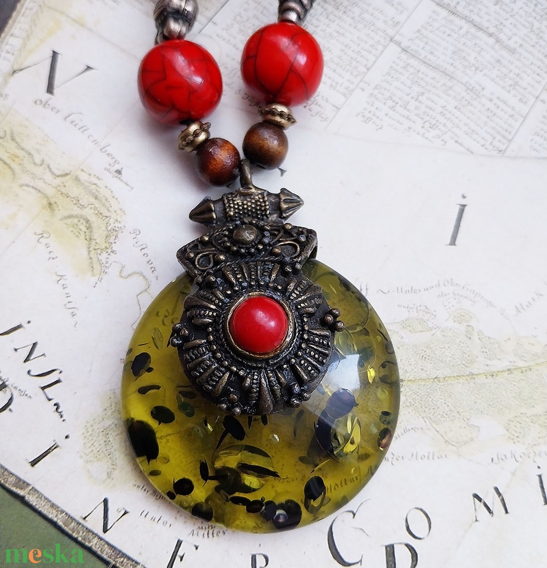 Retró Lady - nyaklánc - ékszer - nyaklánc - medálos nyaklánc - Meska.hu