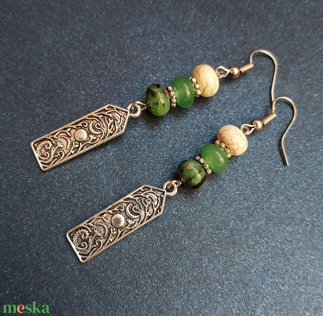 Pax Deorum - ásványgyöngyös fülbevaló - ékszer - fülbevaló - lógó fülbevaló - Meska.hu