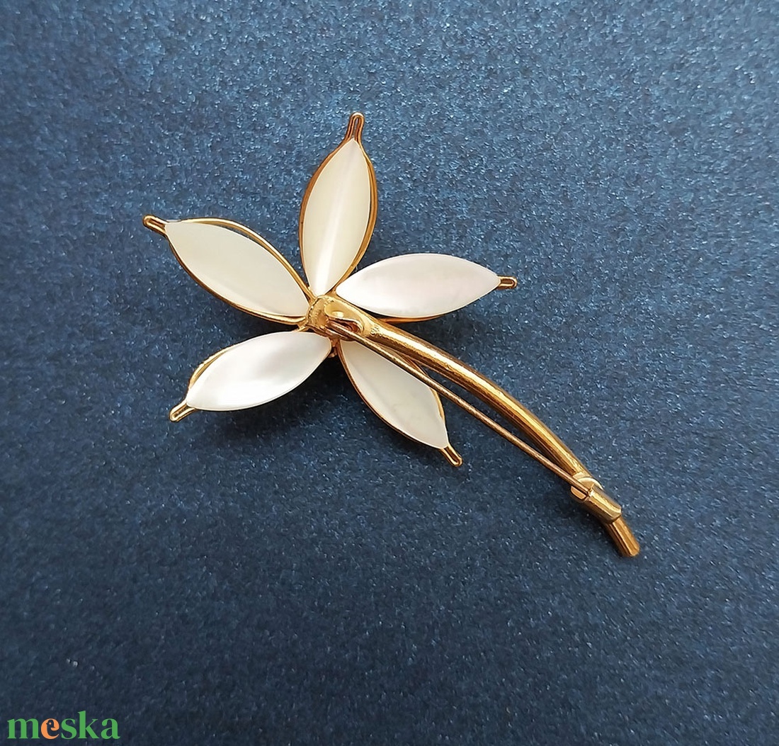 Antik virág bross - ékszer - kitűző és bross - Meska.hu