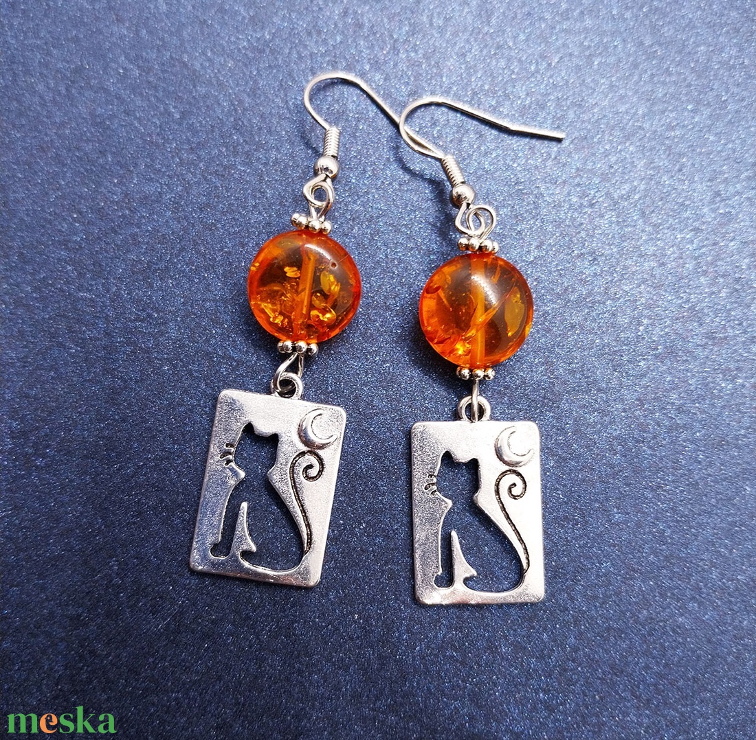 Macskazene - borostyános fülbevaló - ékszer - fülbevaló - lógó fülbevaló - Meska.hu