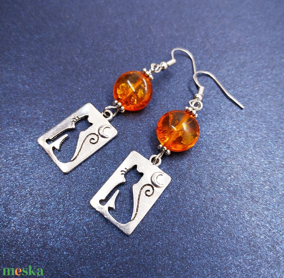 Macskazene - borostyános fülbevaló - ékszer - fülbevaló - lógó fülbevaló - Meska.hu