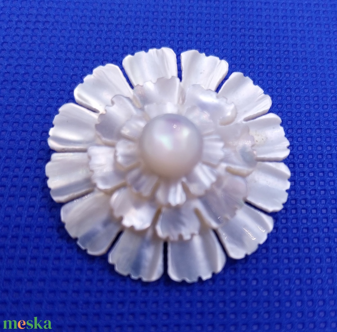 Vintage gyöngyház bross - ékszer - kitűző és bross - Meska.hu