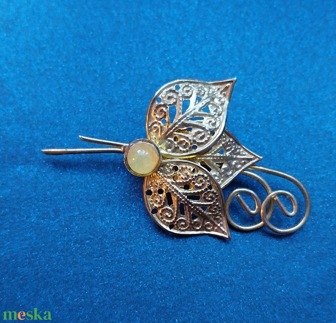 Vintage aranyszínű bross  - ékszer - kitűző és bross - Meska.hu