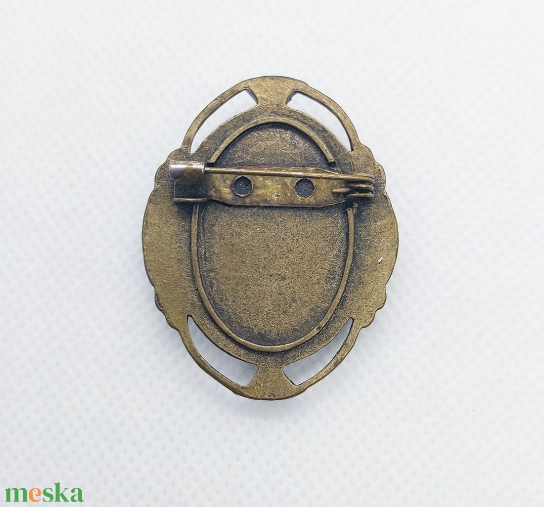 Régi női fejes bross - ékszer - kitűző és bross - Meska.hu