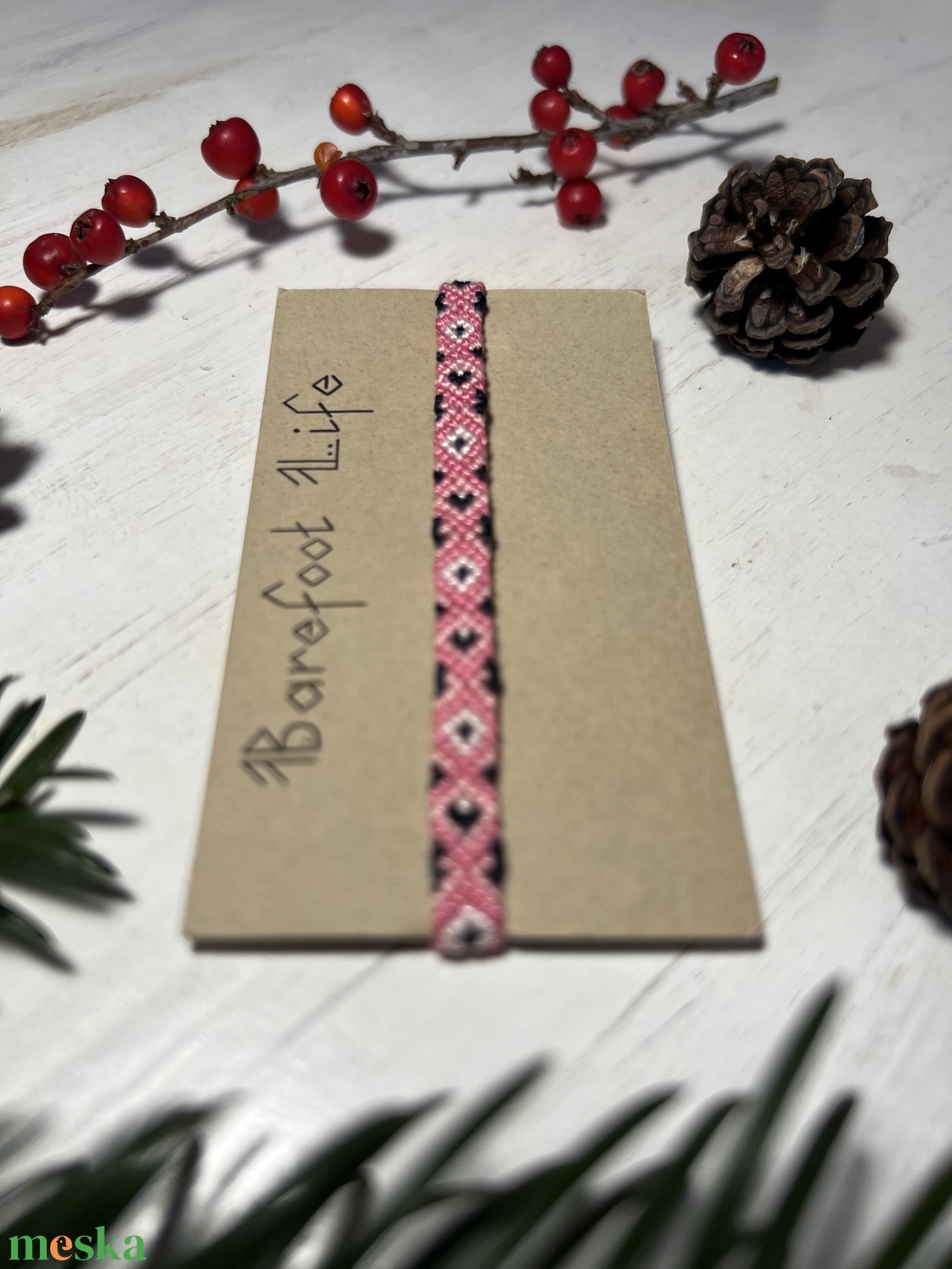 Rózsaszirom csomózott karkötő - ékszer - karkötő - fonott karkötő - Meska.hu