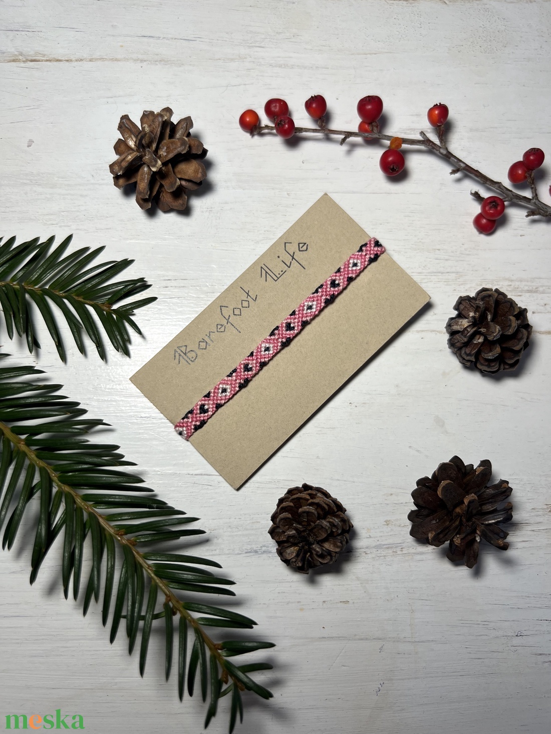 Rózsaszirom csomózott karkötő - ékszer - karkötő - fonott karkötő - Meska.hu