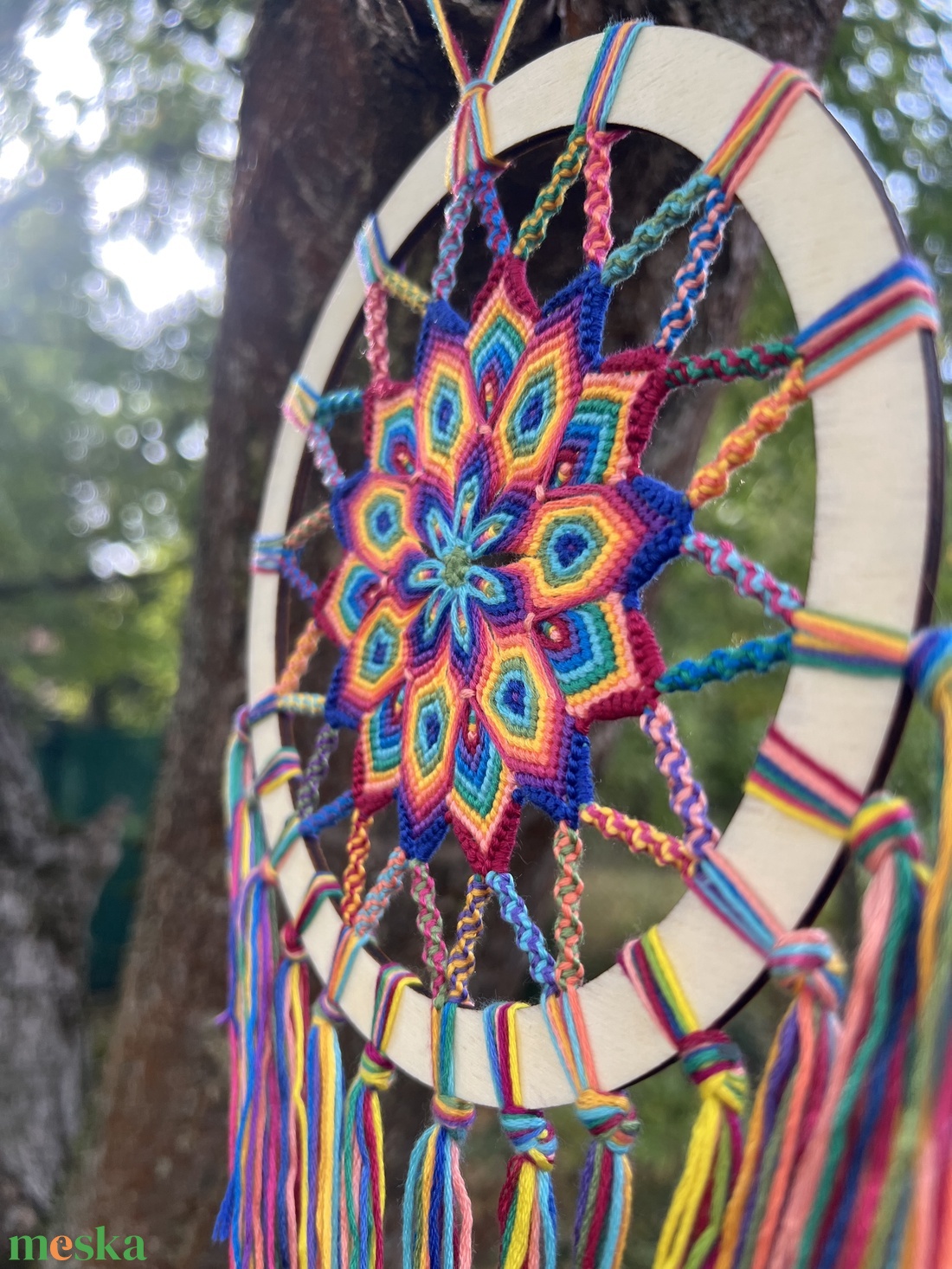 Szivárvány - csomózott álomfogó - otthon & életmód - dekoráció - fali és függő dekoráció - álomfogó - Meska.hu