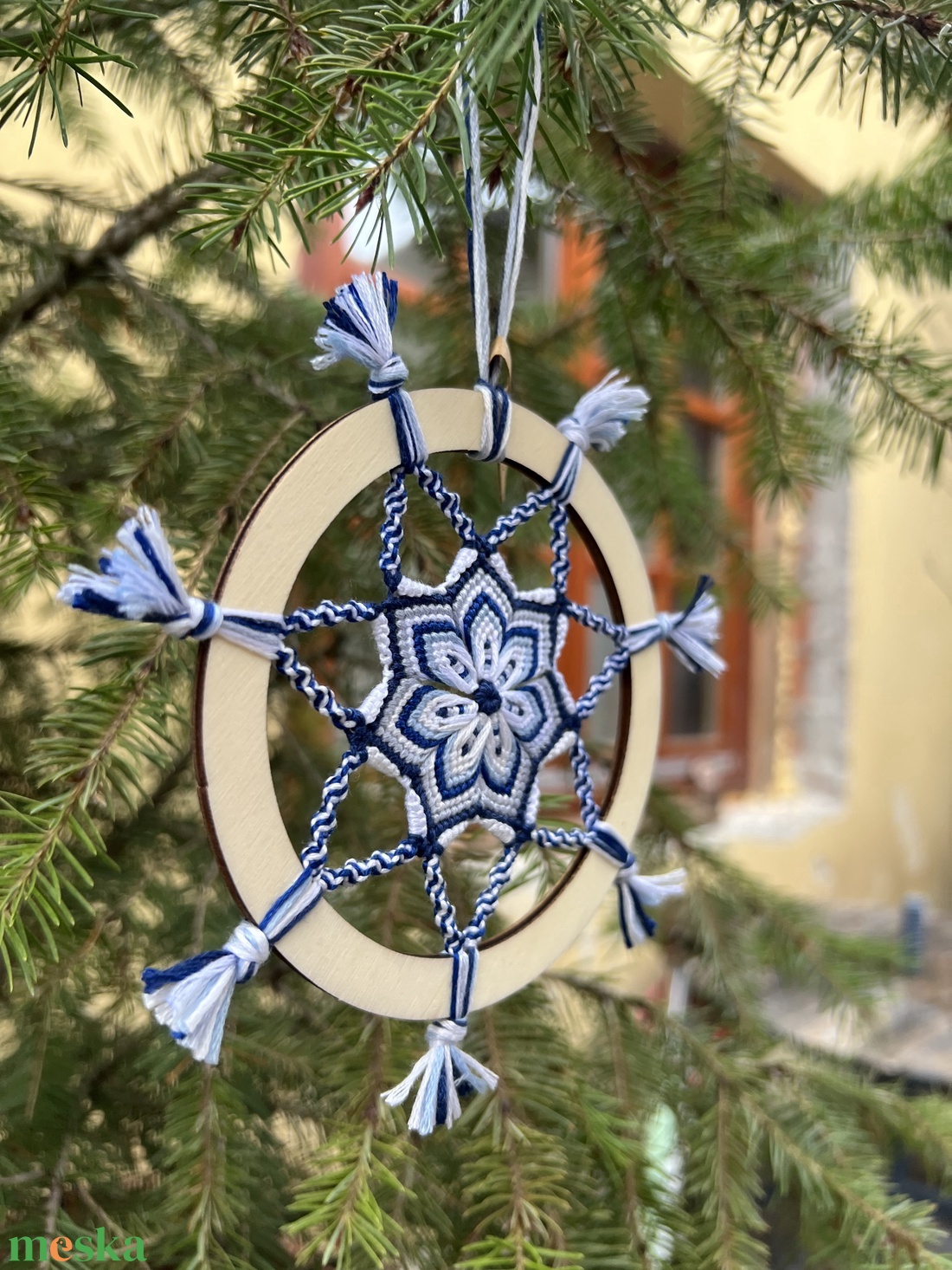 �Hópehely csomózott karácsonyfadísz - karácsony - karácsonyi lakásdekoráció - karácsonyfadíszek - Meska.hu