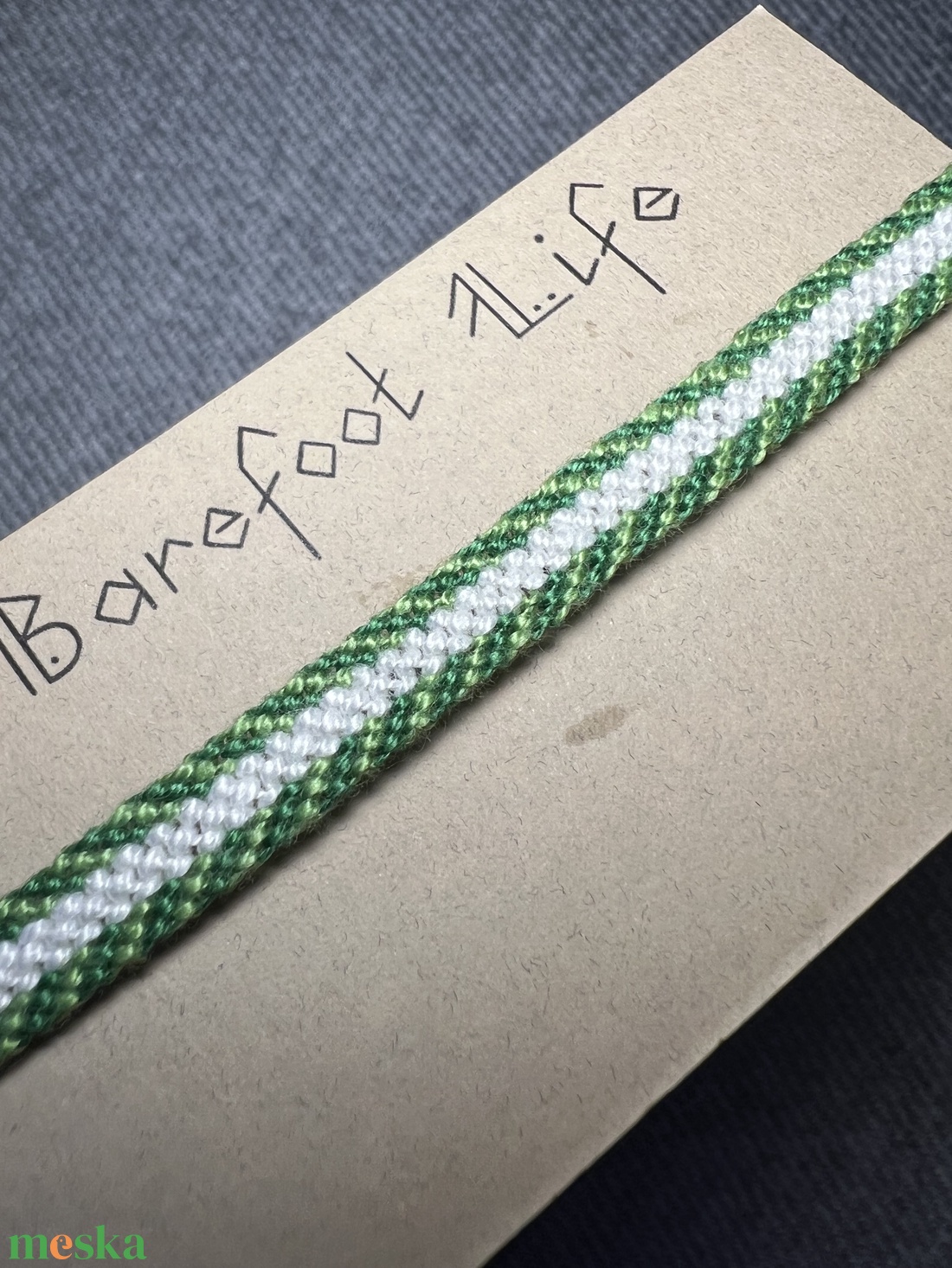 �Fűzöld csomózott karkötő - ékszer - karkötő - fonott karkötő - Meska.hu