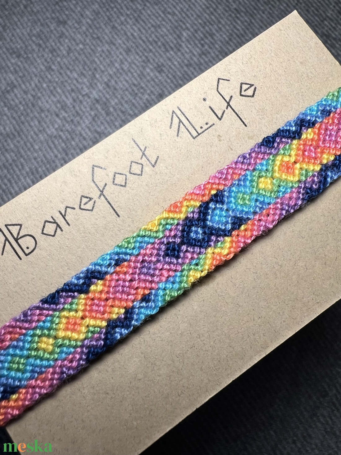 �Színező csomózott karkötő - ékszer - karkötő - fonott karkötő - Meska.hu